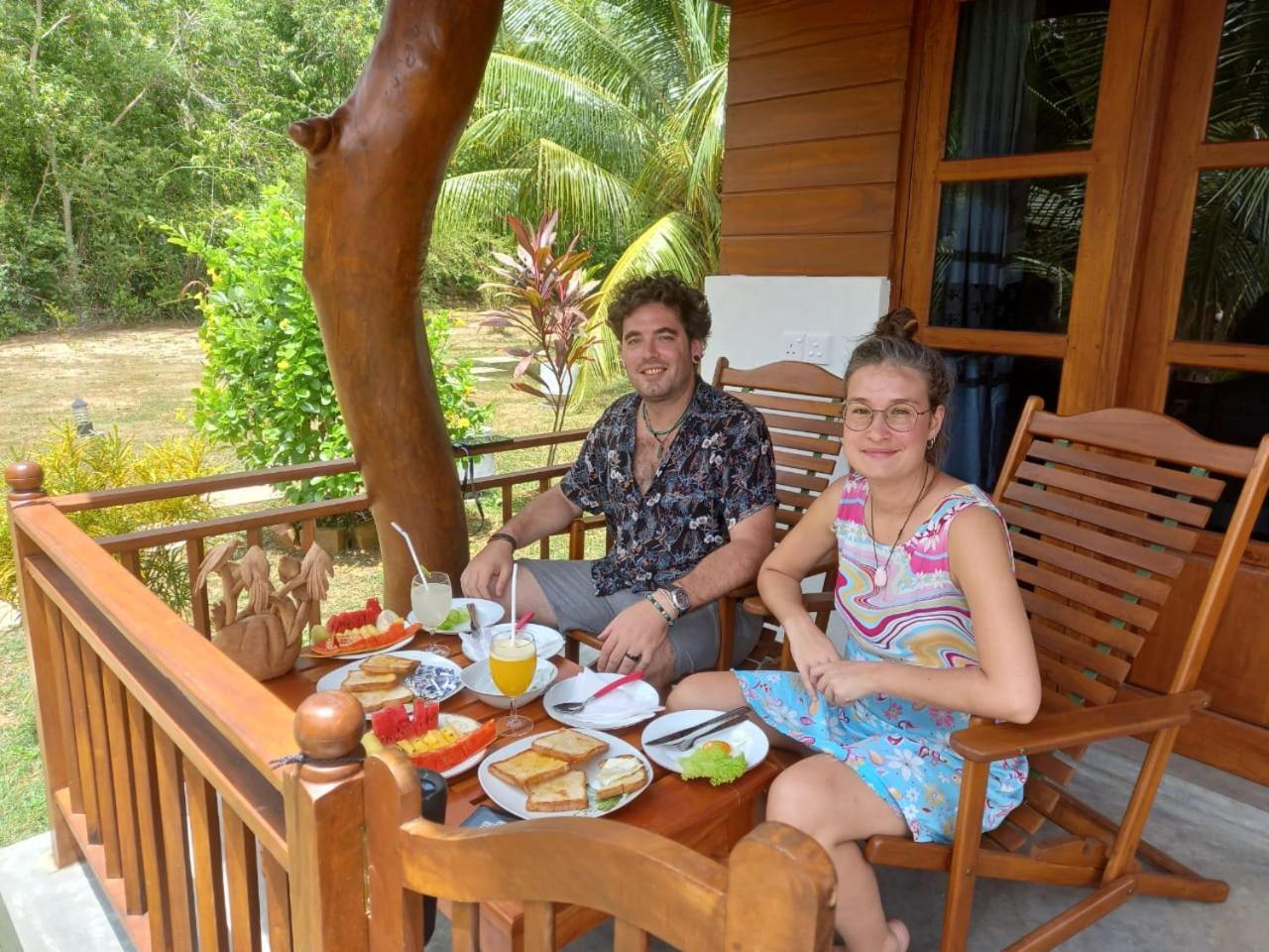 Hanguk Lanka Lagoon Villa タンガラ エクステリア 写真