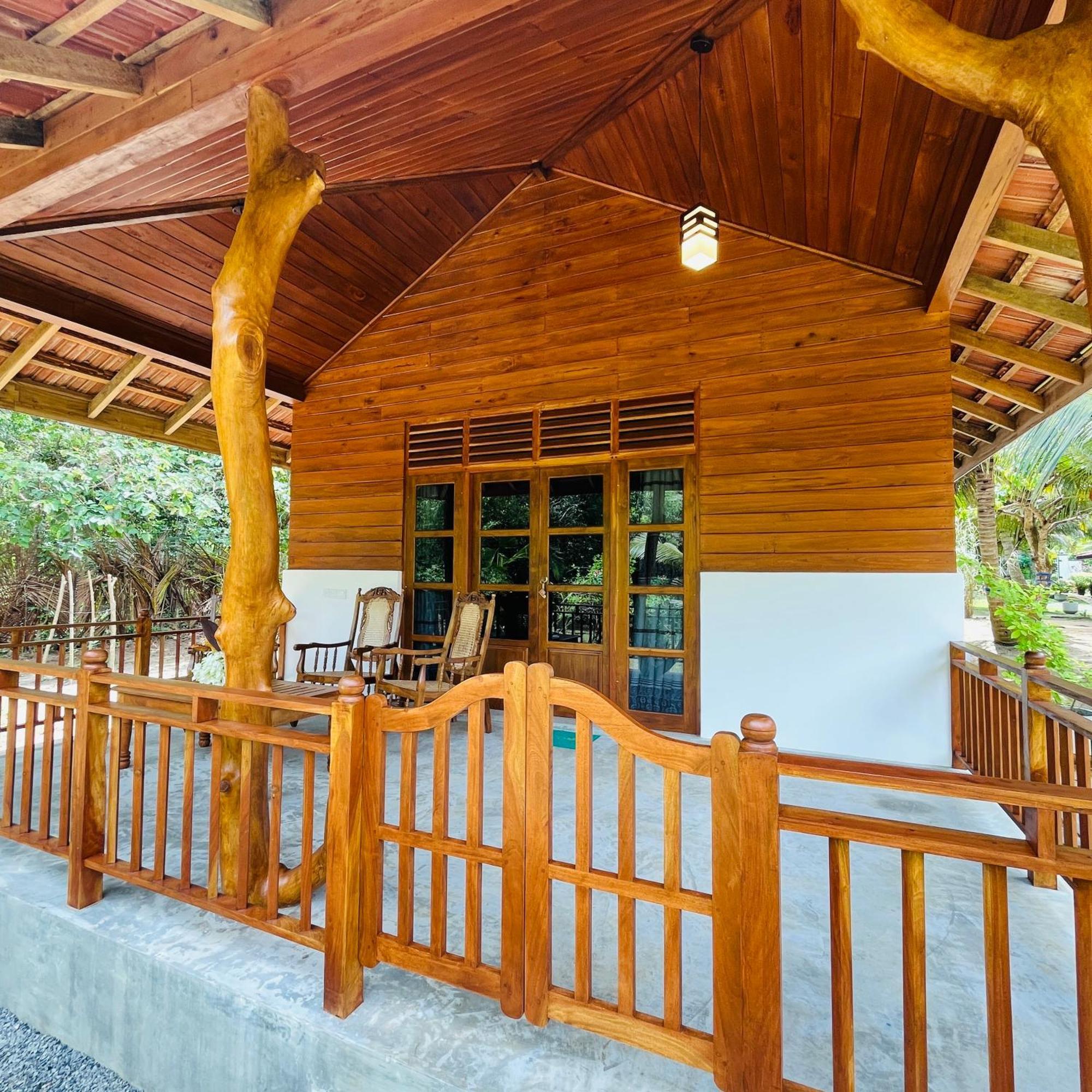 Hanguk Lanka Lagoon Villa タンガラ エクステリア 写真
