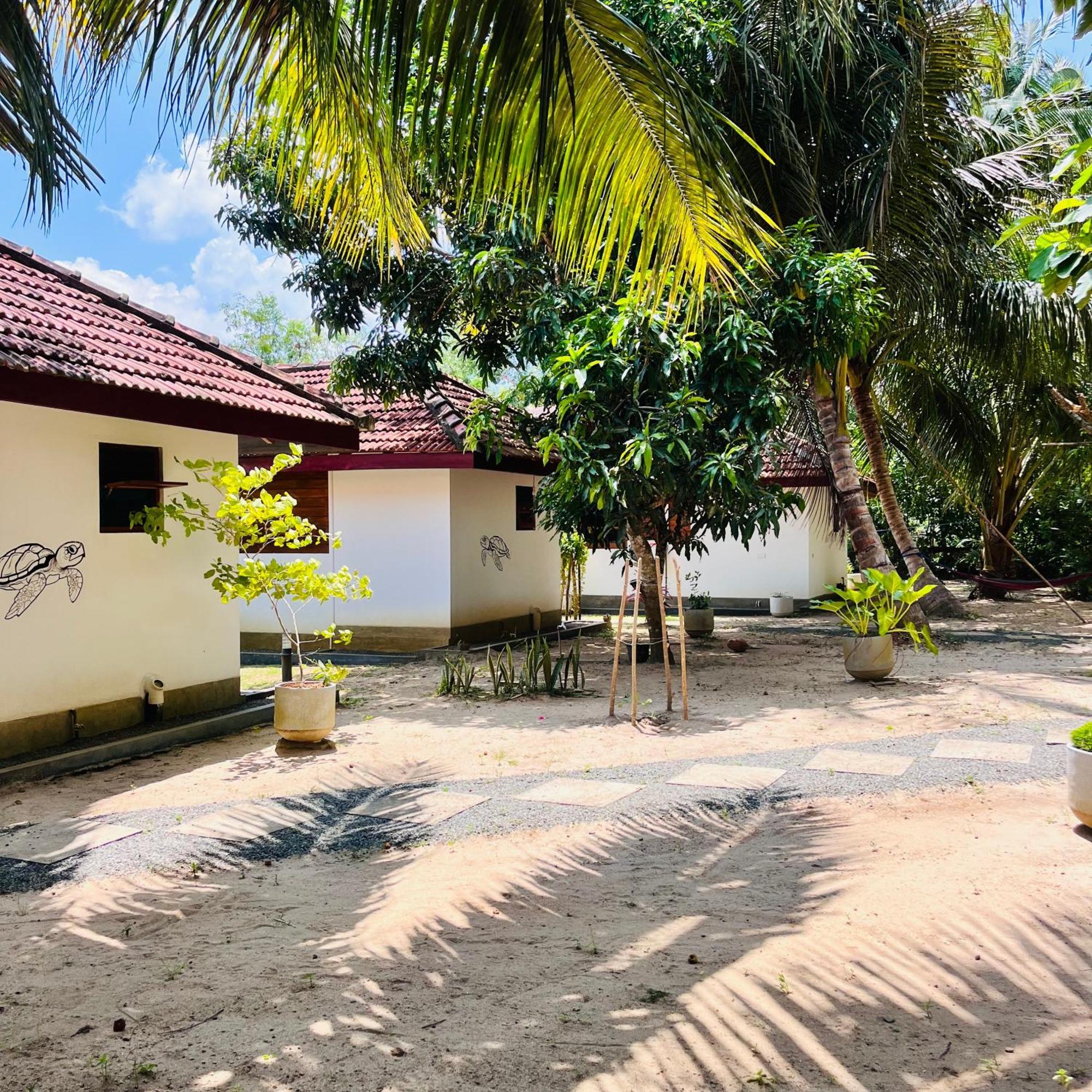 Hanguk Lanka Lagoon Villa タンガラ エクステリア 写真