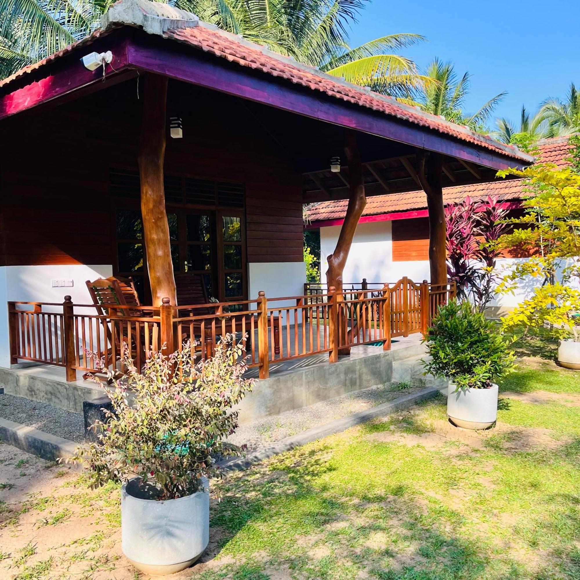 Hanguk Lanka Lagoon Villa タンガラ エクステリア 写真