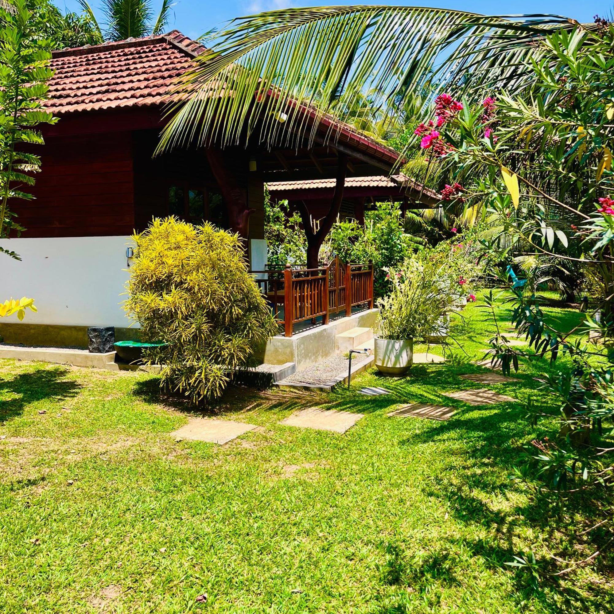 Hanguk Lanka Lagoon Villa タンガラ エクステリア 写真