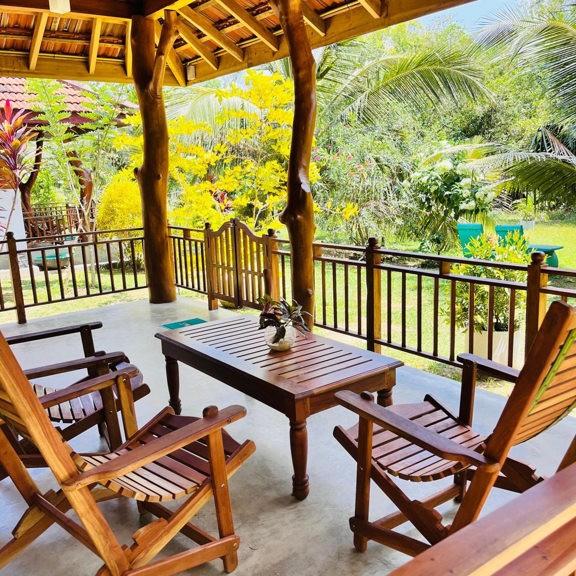Hanguk Lanka Lagoon Villa タンガラ エクステリア 写真