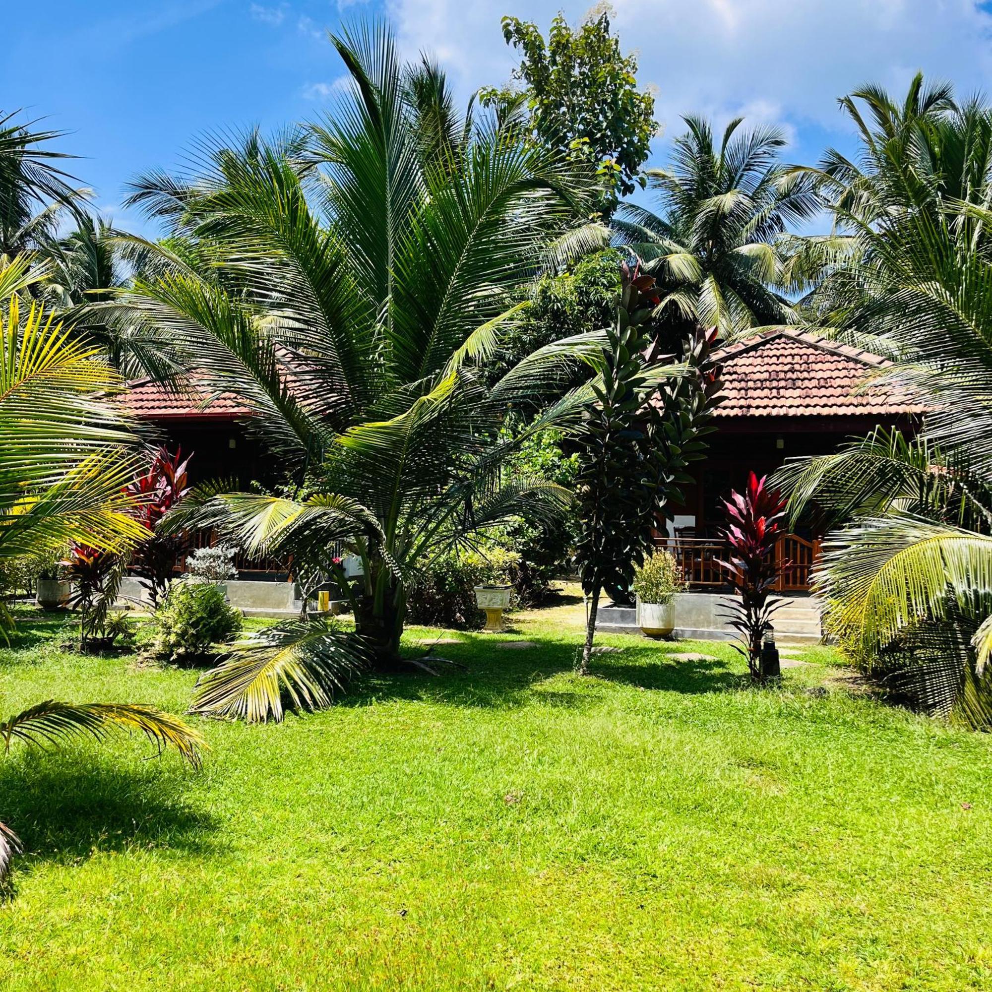 Hanguk Lanka Lagoon Villa タンガラ エクステリア 写真
