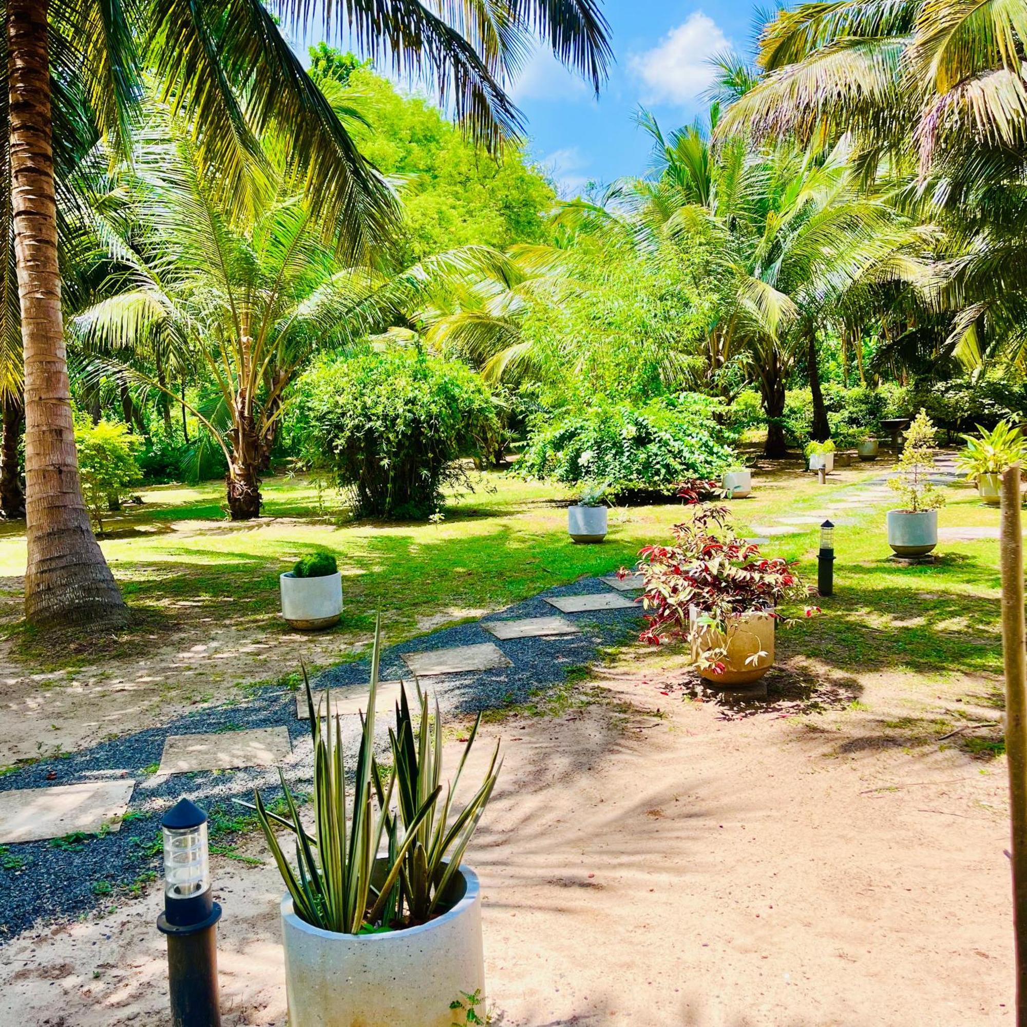 Hanguk Lanka Lagoon Villa タンガラ エクステリア 写真